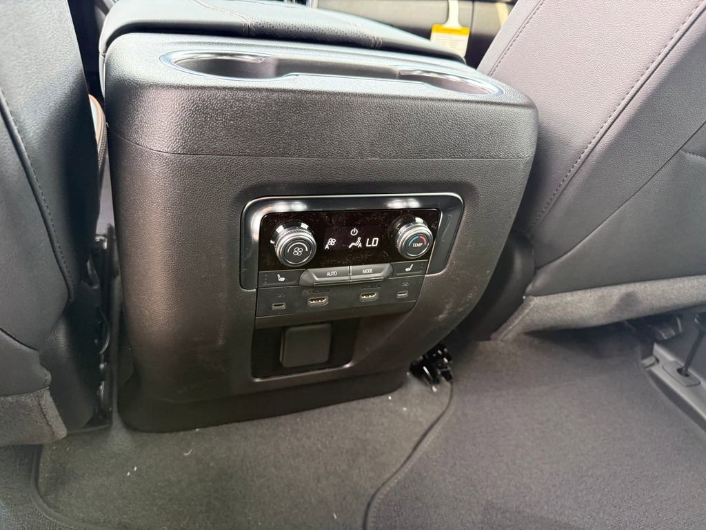 New 2026 GMC Yukon AT4 w/ AT4 Premium Plus Package image 21