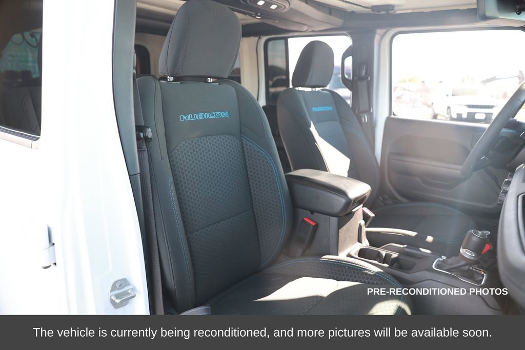 Used 2024 Jeep Wrangler Unlimited Rubicon 4xe w/ Technology Group image 15