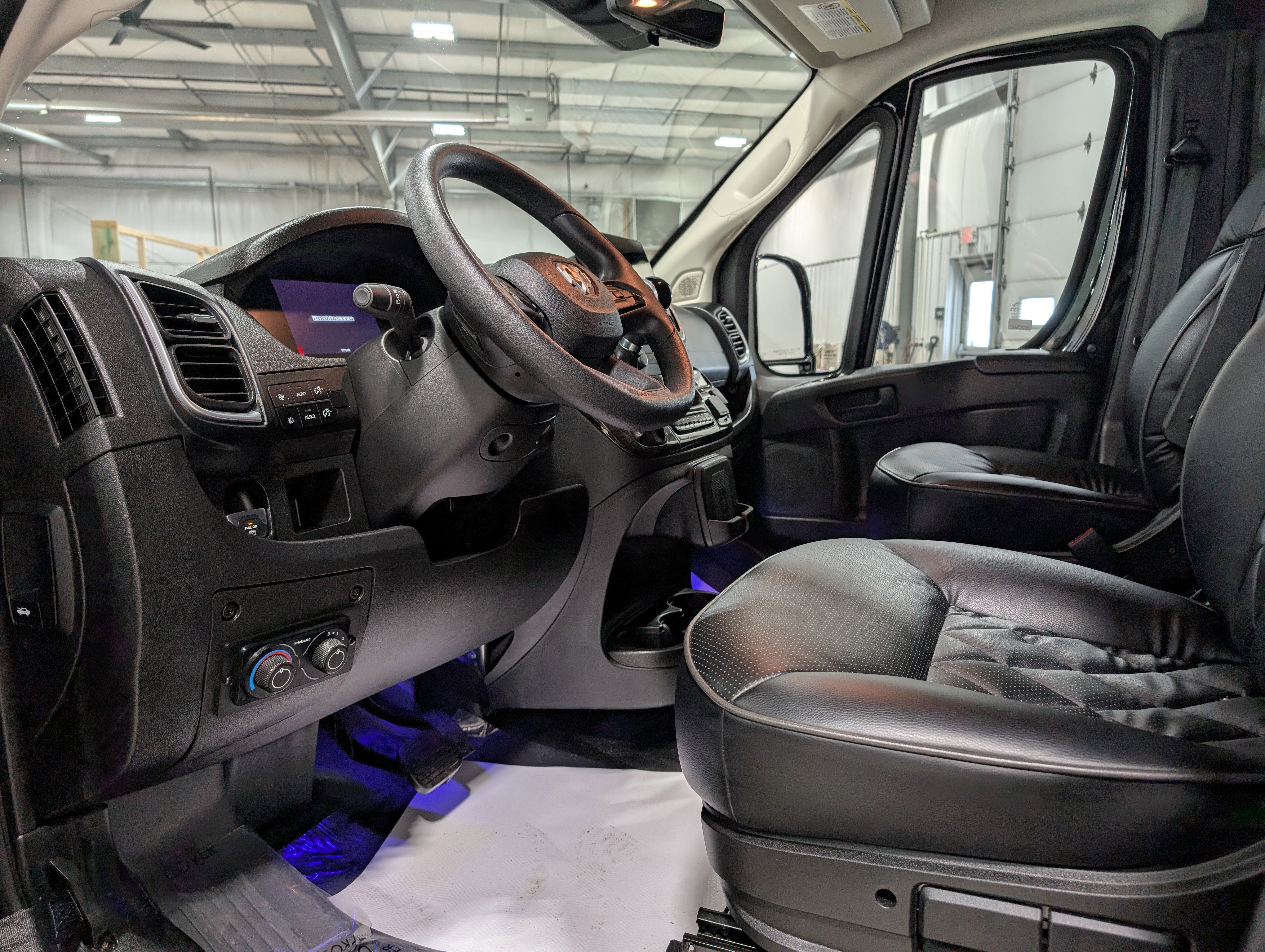 Used 2023 RAM ProMaster 2500 w/ Driver Convenience Group image 15