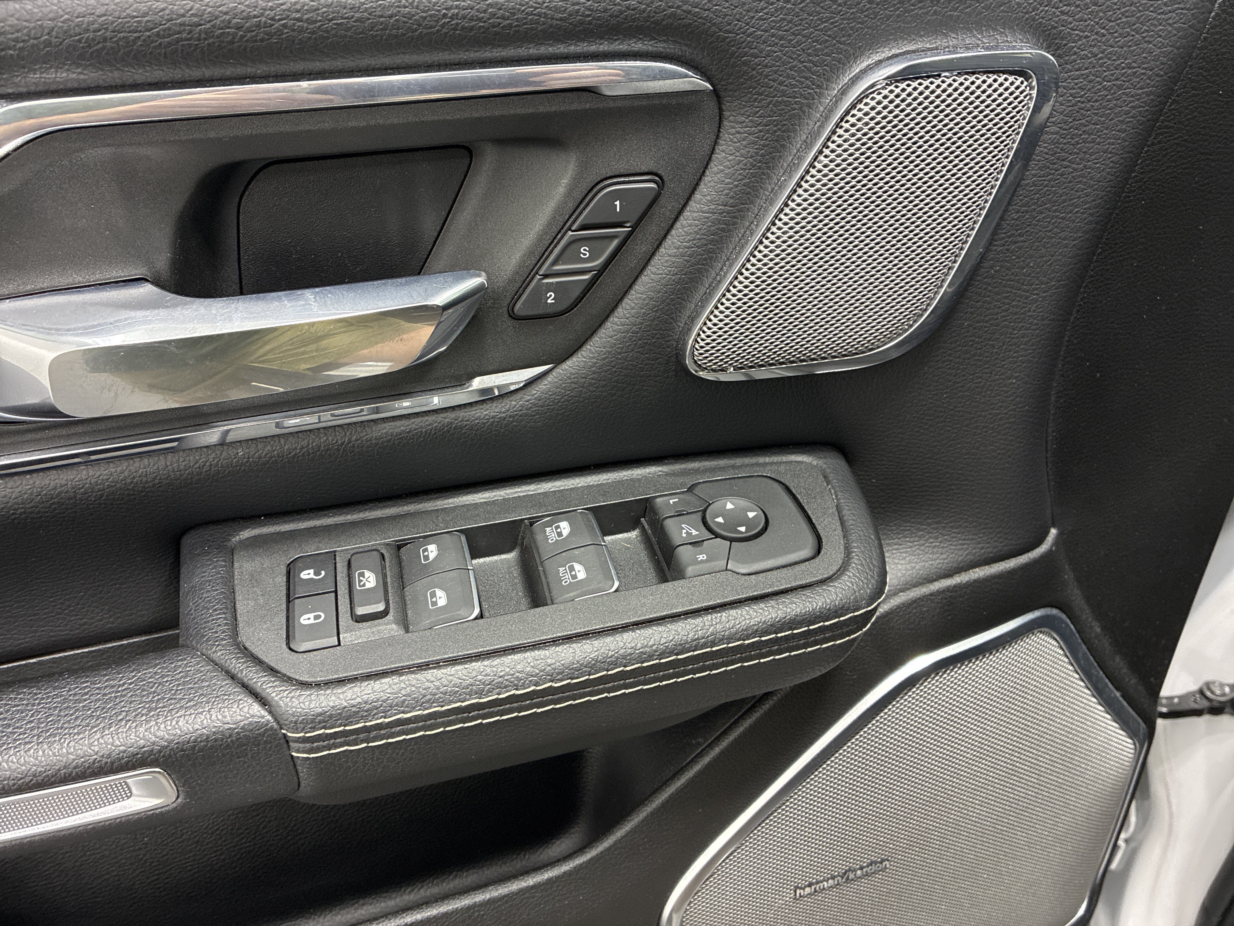 Certified 2025 RAM 1500 Laramie AWD/4WD image 20
