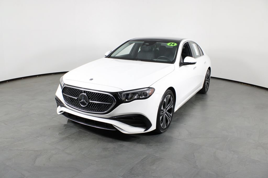 Used 2024 Mercedes-Benz E 350 4MATIC Sedan image 2