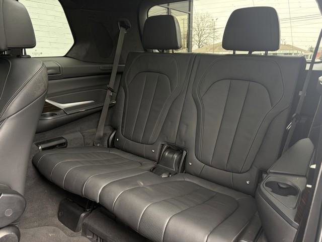 Used 2019 BMW X7 xDrive50i w/ M Sport Package image 28