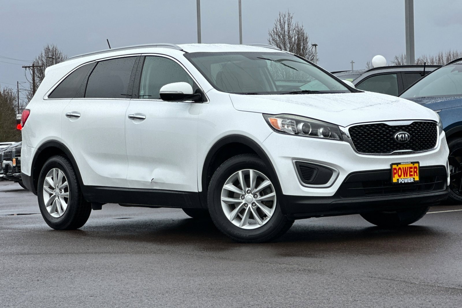 Used 2017 Kia Sorento LX image 2