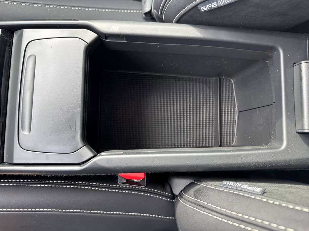 Certified 2023 Volvo C40 P8 Recharge Ultimate w/ Protection Package Premier image 30