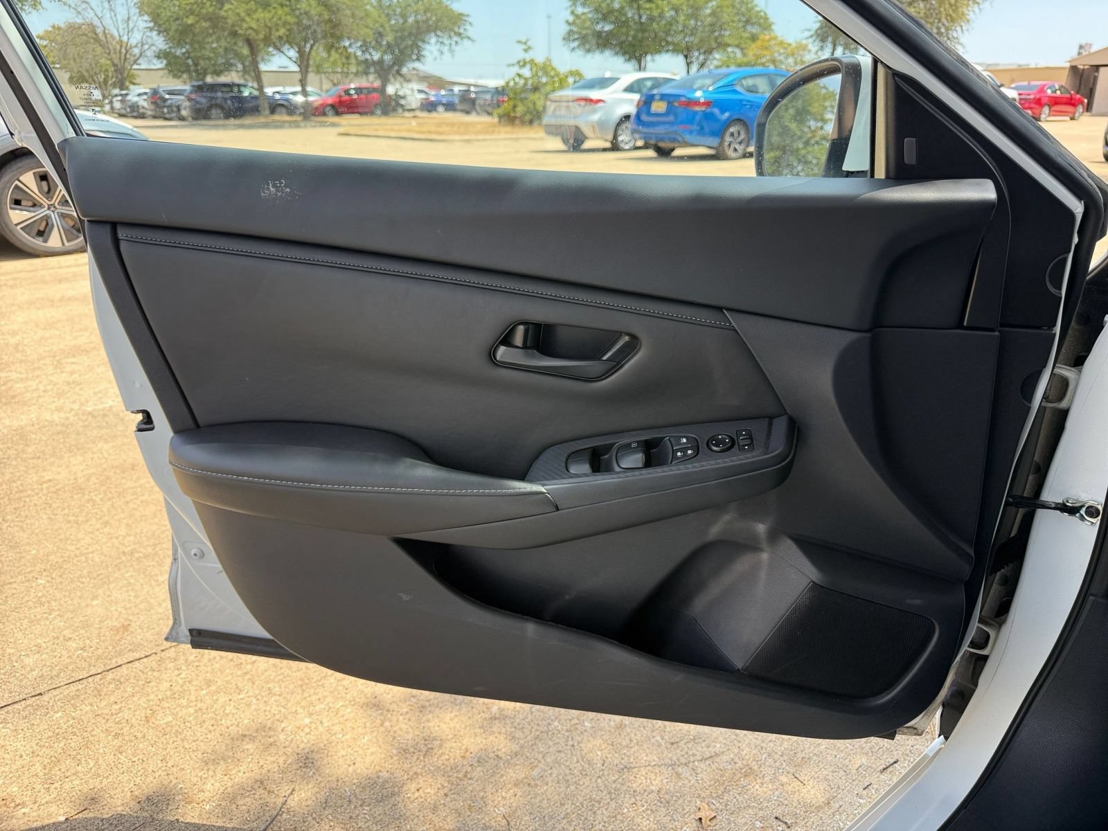Used 2025 Nissan Sentra S FWD image 18