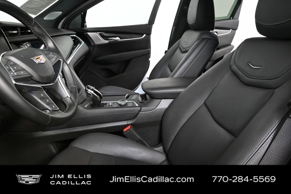 Certified 2025 Cadillac XT5 Premium Luxury image 6