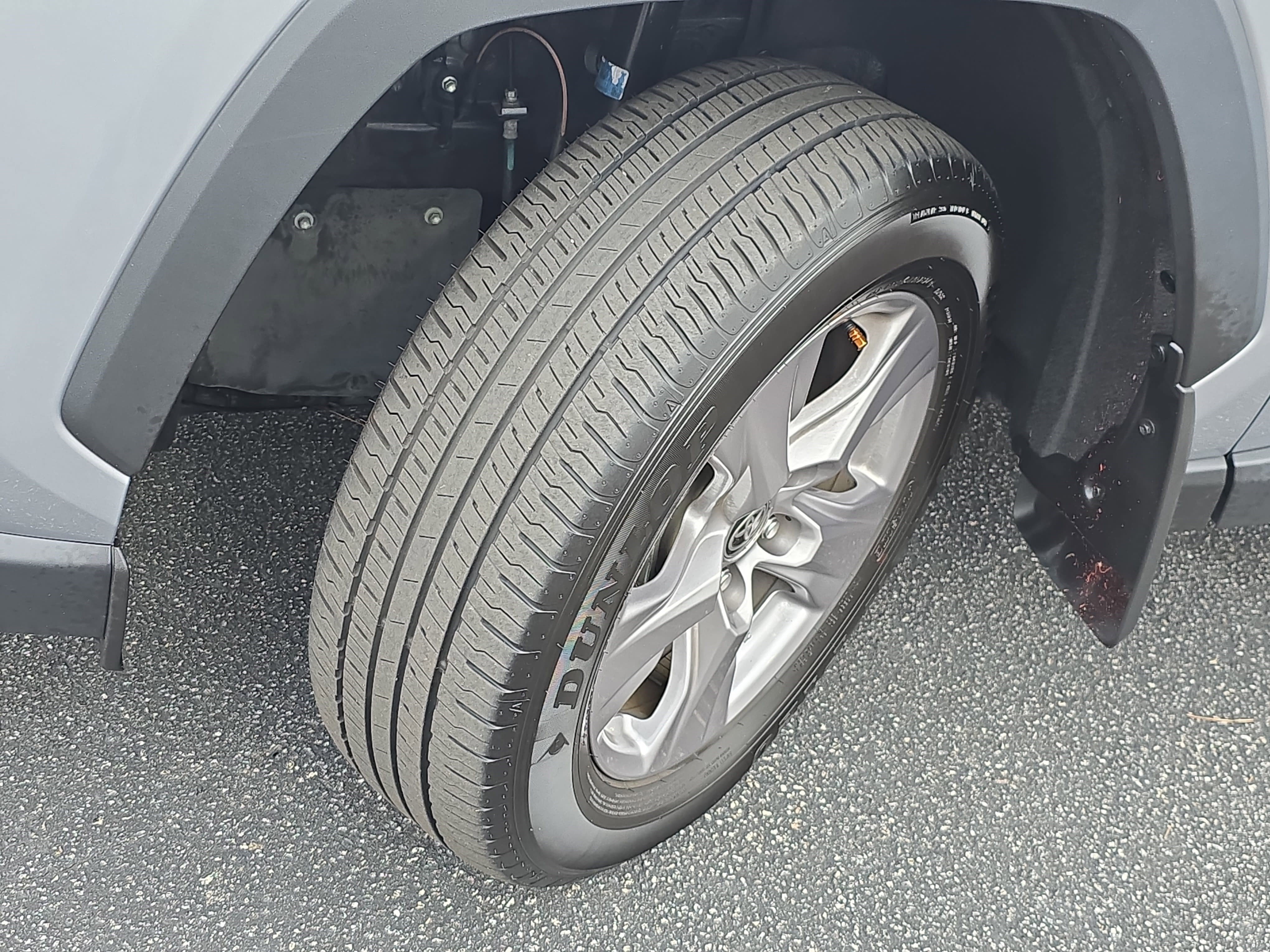 Used 2025 Toyota RAV4 XLE image 33