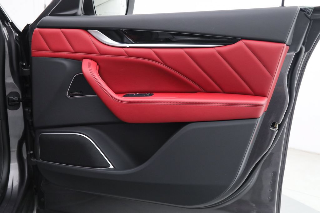 Certified 2023 Maserati Levante Modena AWD/4WD image 9