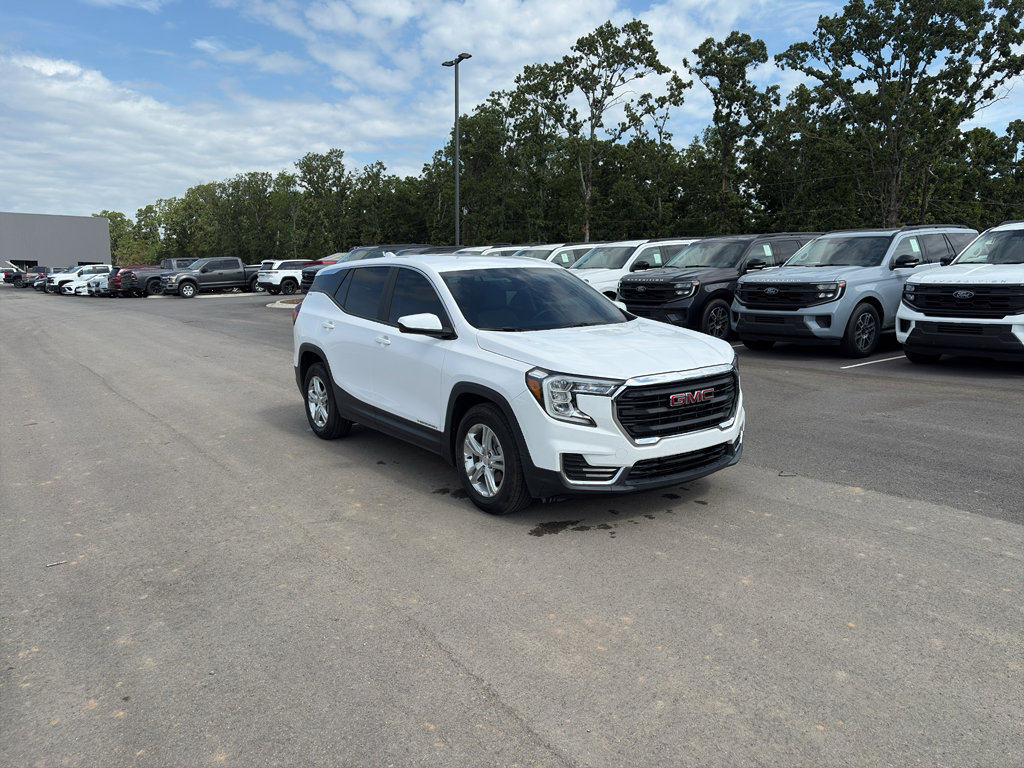 Used 2022 GMC Terrain SLE FWD image 4
