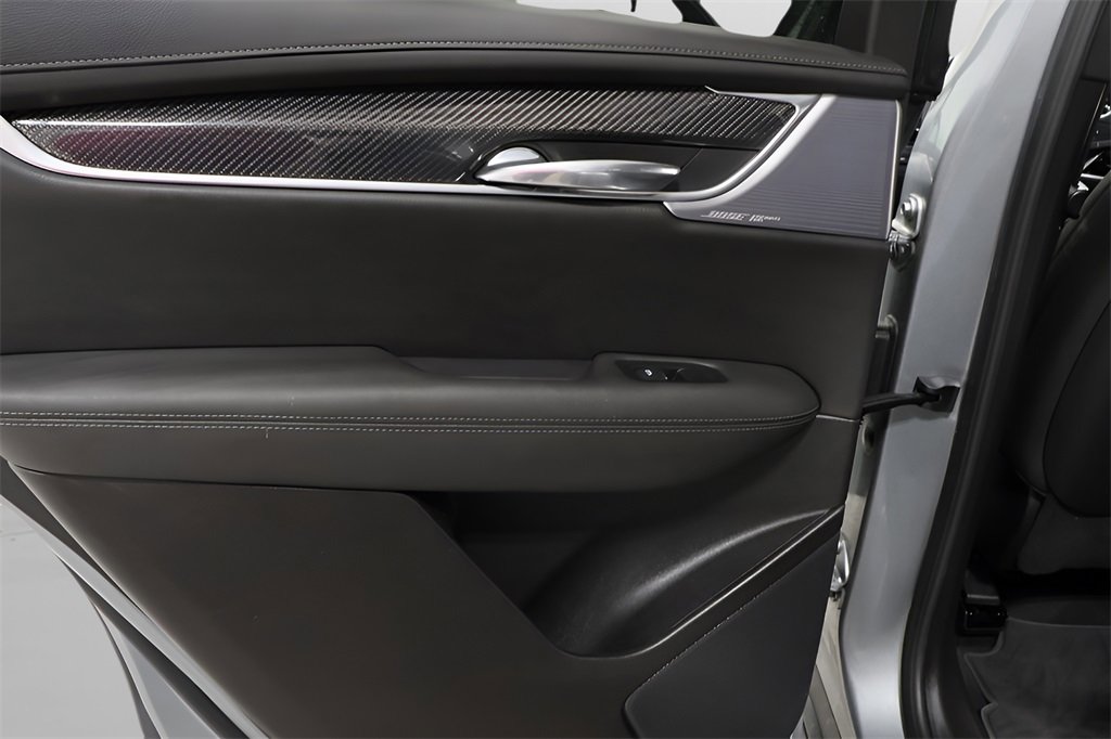 Used 2024 Cadillac XT6 Sport w/ Technology Package image 25