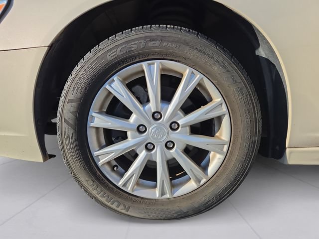 Used 2011 Buick Lucerne CXL FWD image 9