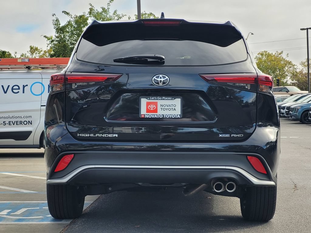 Used 2024 Toyota Highlander XSE AWD/4WD image 5