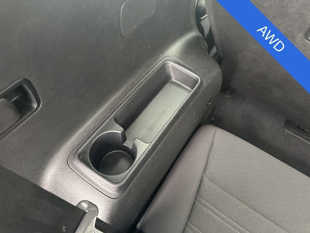 Used 2019 Kia Sorento LX image 36