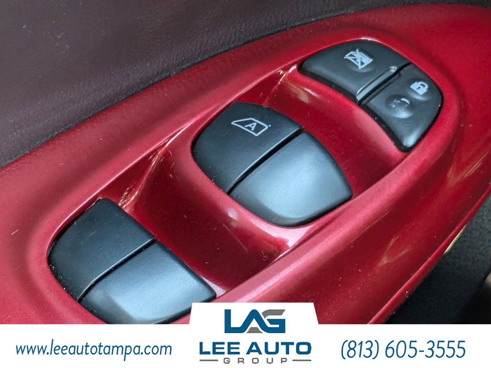 Used 2016 Nissan Juke SL image 23