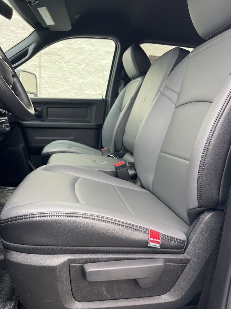 New 2025 RAM 5500 Tradesman AWD/4WD image 9
