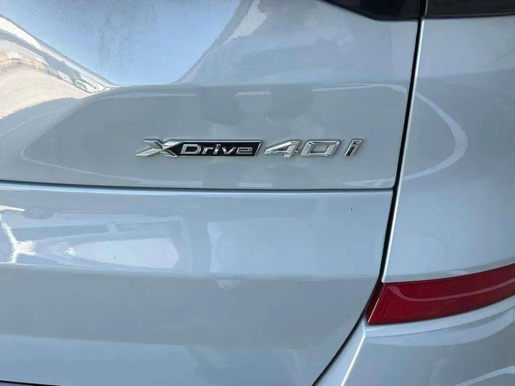 Used 2025 BMW X5 xDrive40i w/ M Sport Package image 38