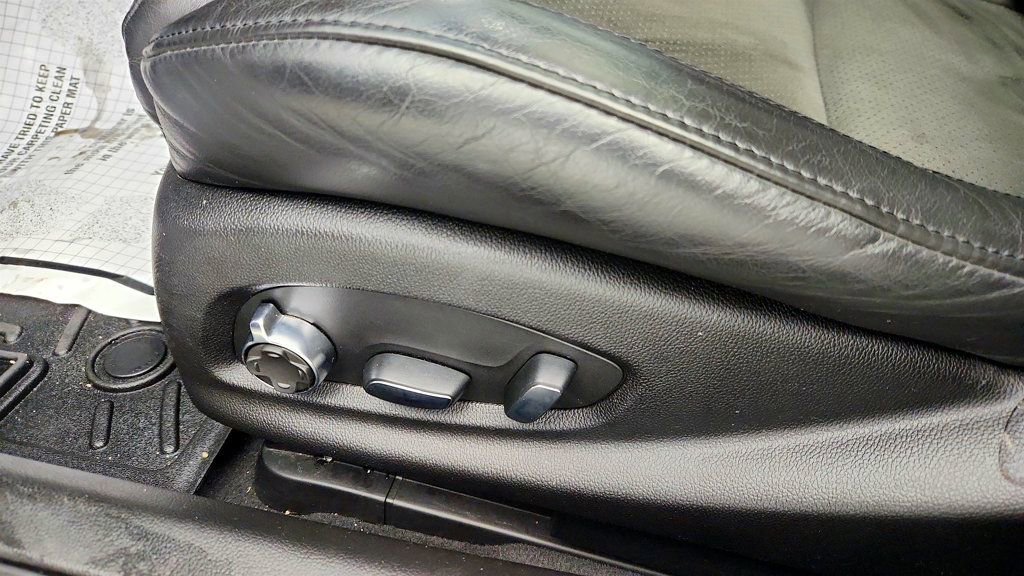 Used 2019 Cadillac CTS V w/ Carbon Fiber Package image 12