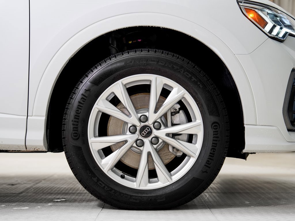 Certified 2025 Audi Q3 2.0T Premium w/ Convenience Package image 26