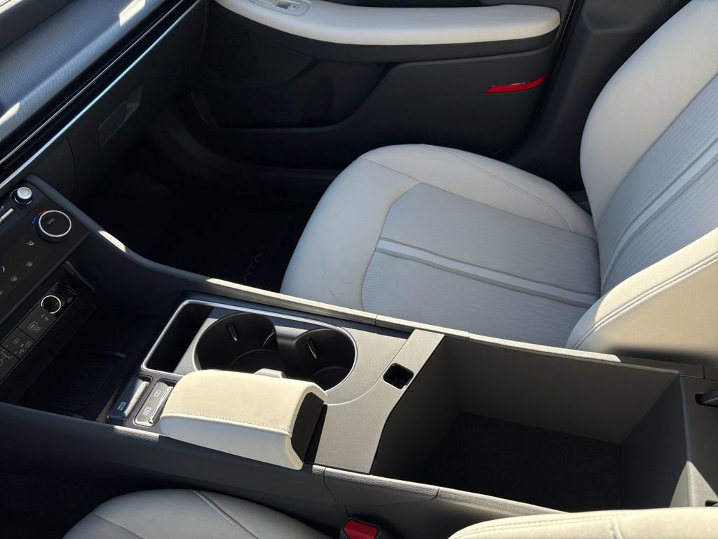 New 2026 Hyundai Sonata SEL image 2