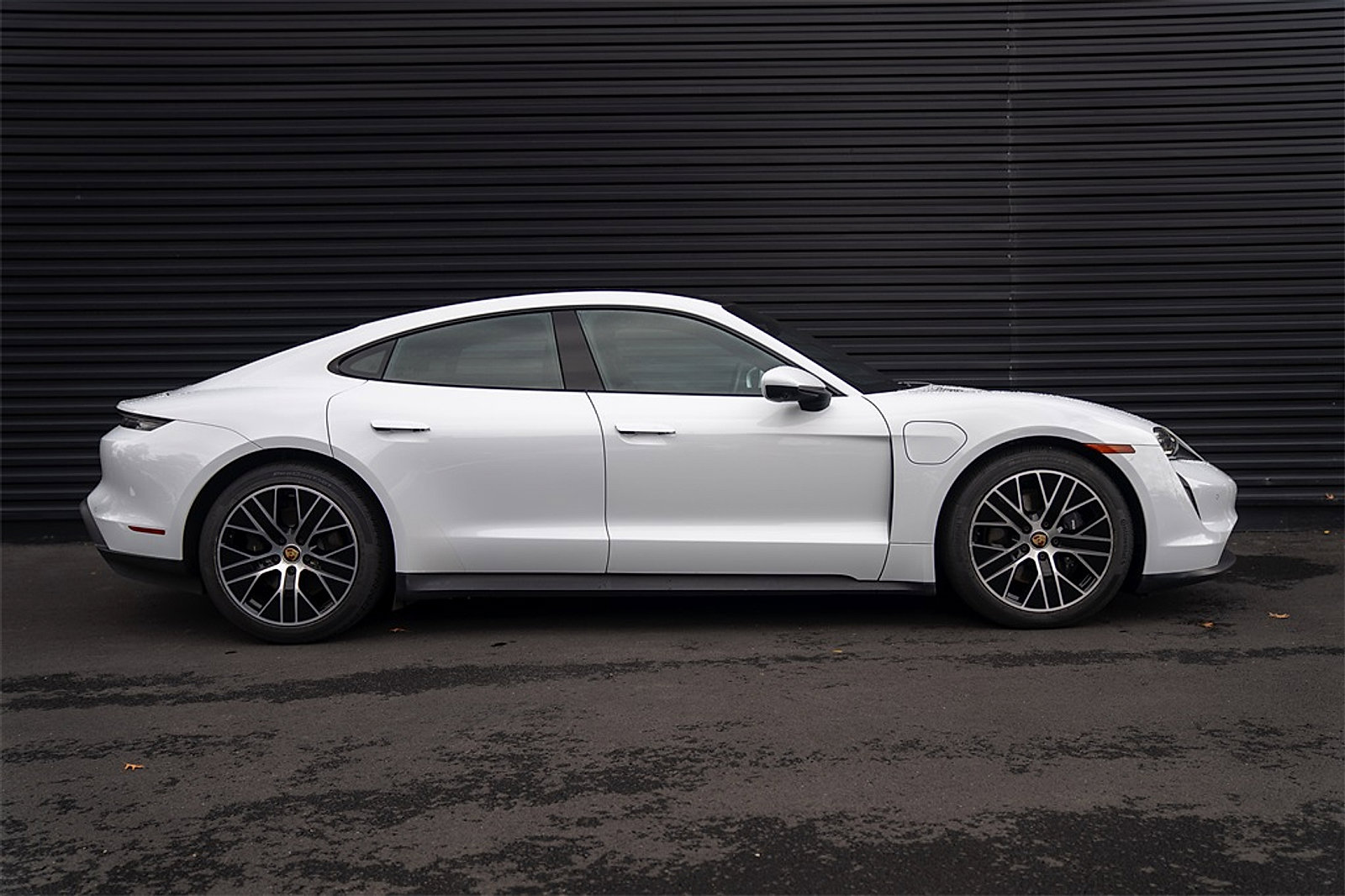 Certified 2023 Porsche Taycan image 26