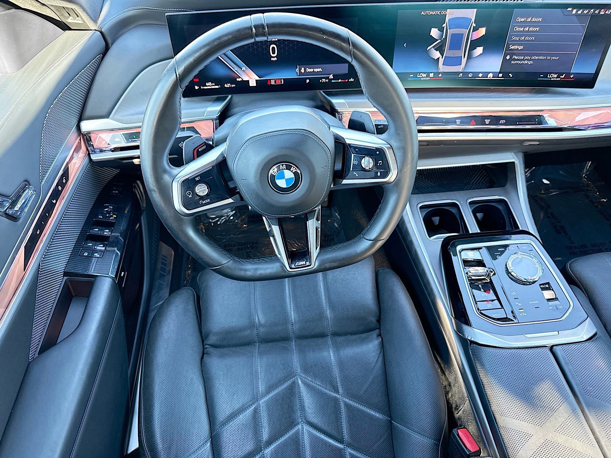 Used 2023 BMW 760i xDrive w/ Executive Package image 17