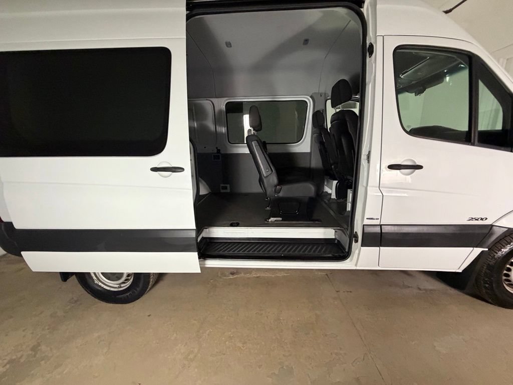 Used 2013 Mercedes-Benz Sprinter 2500 image 6