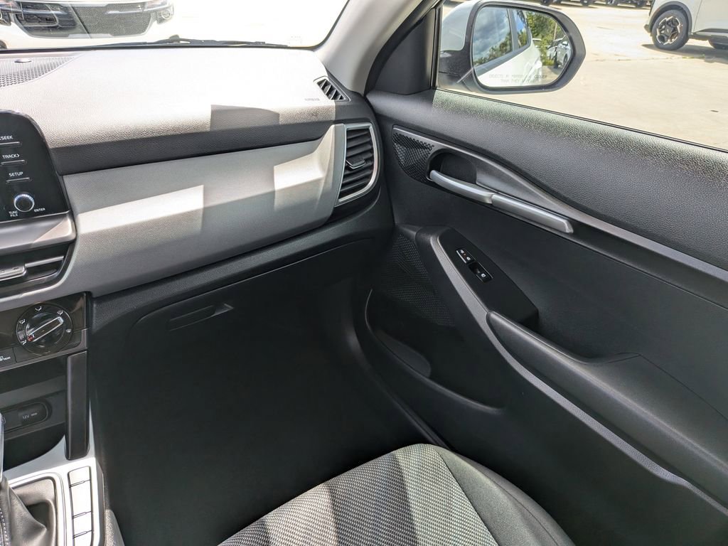 Certified 2025 Kia Seltos LX AWD/4WD image 17