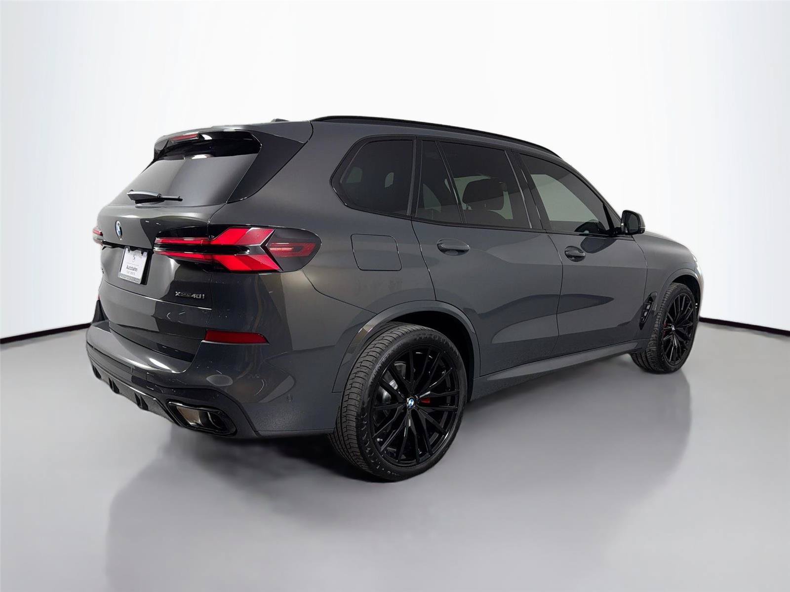 New 2026 BMW X5 xDrive40i w/ M Sport Package AWD/4WD image 5