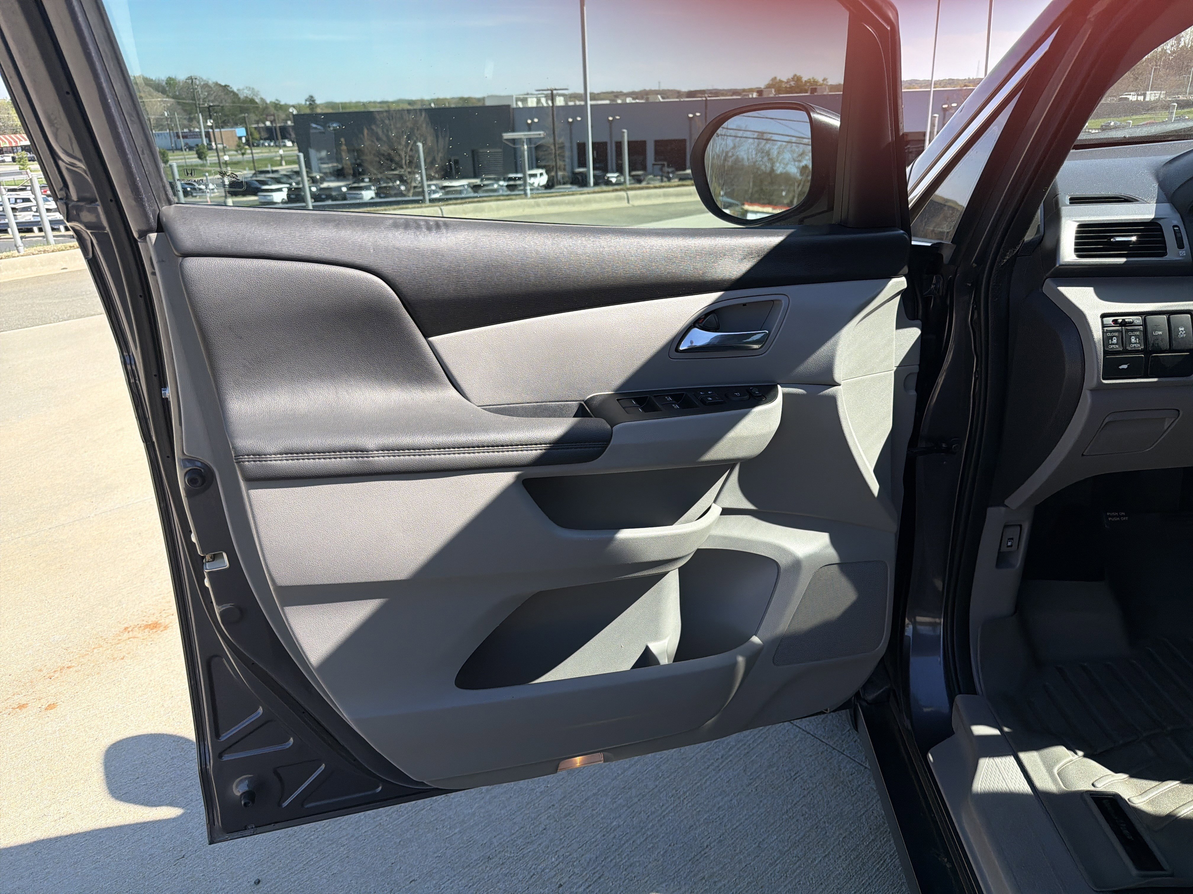 Used 2015 Honda Odyssey EX-L image 14