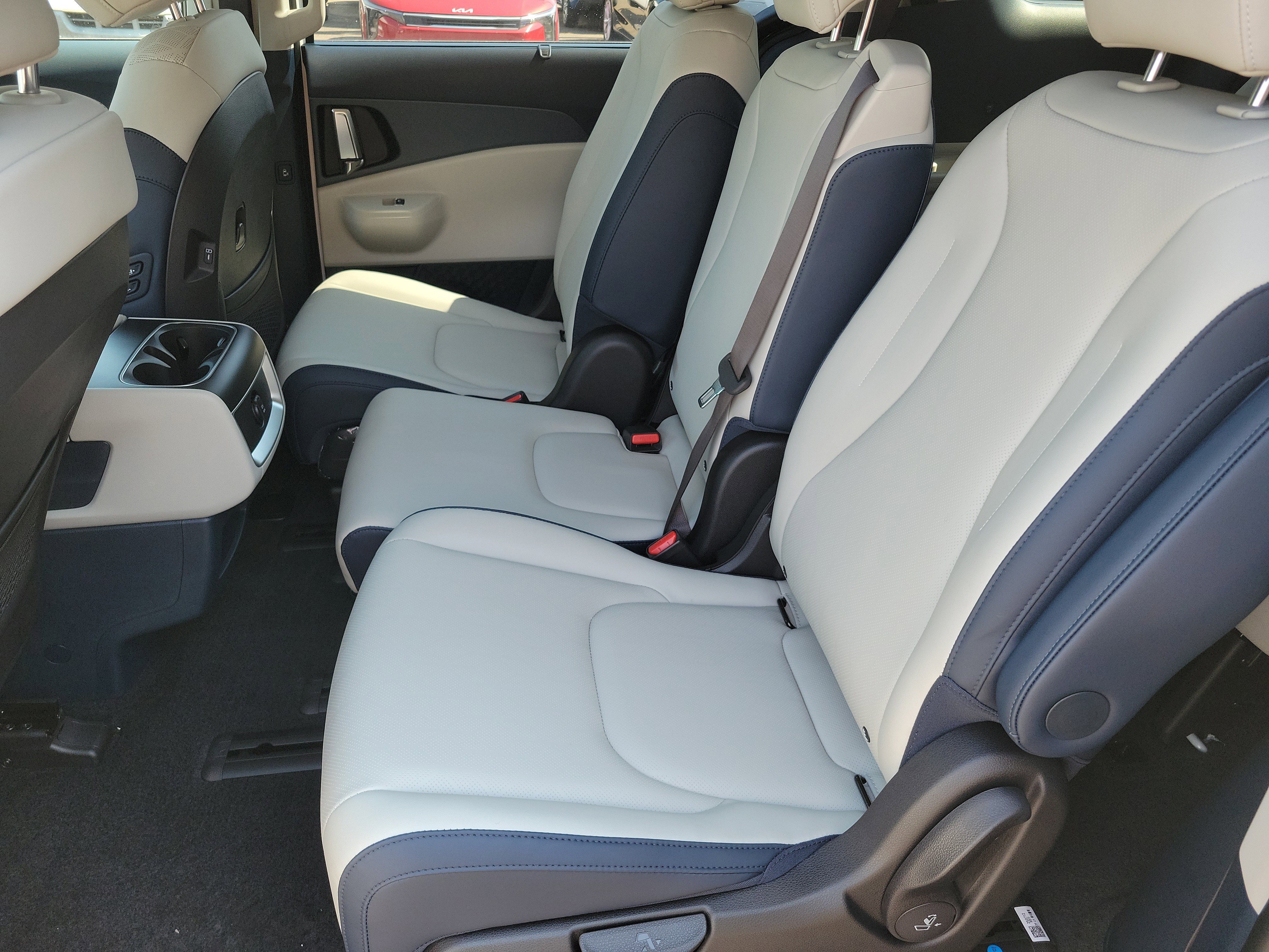 New 2026 Kia Carnival EX image 6