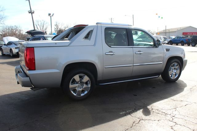 Used 2007 Cadillac Escalade EXT w/ Information Package image 7