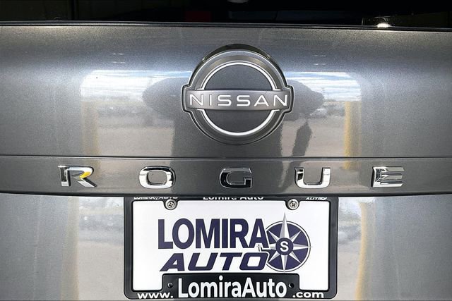 Used 2023 Nissan Rogue S AWD/4WD image 30