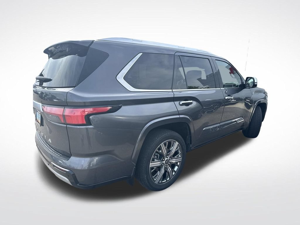 Used 2023 Toyota Sequoia Capstone AWD/4WD image 5