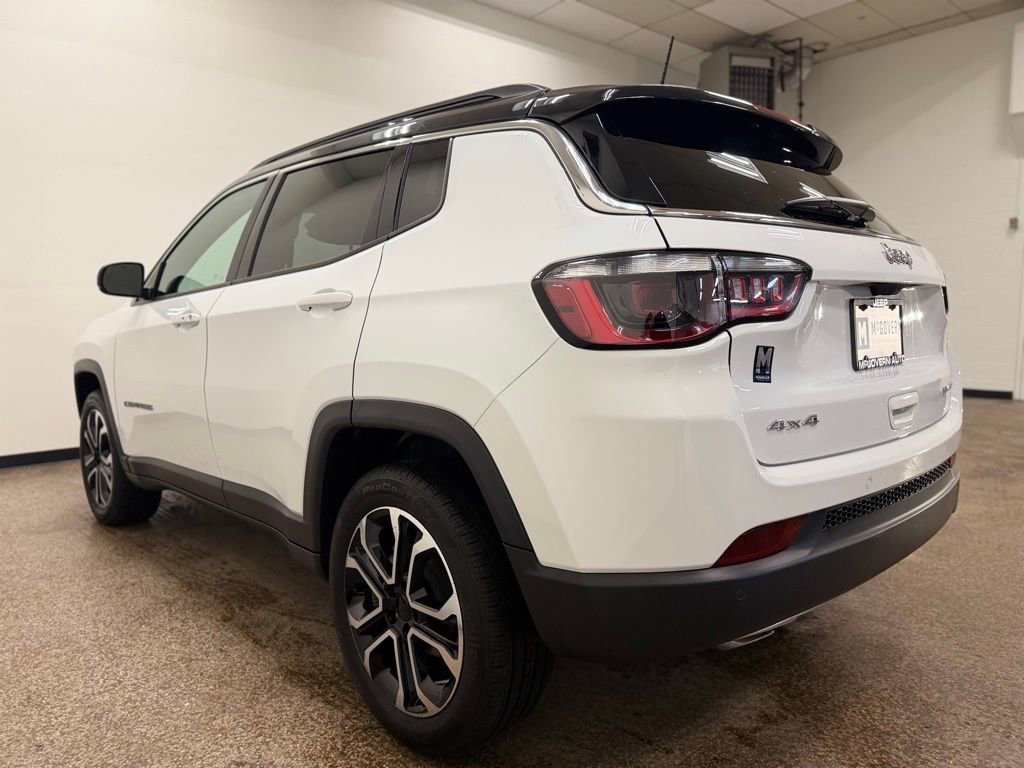 Used 2023 Jeep Compass Limited w/ Sun and Sound Group image 3