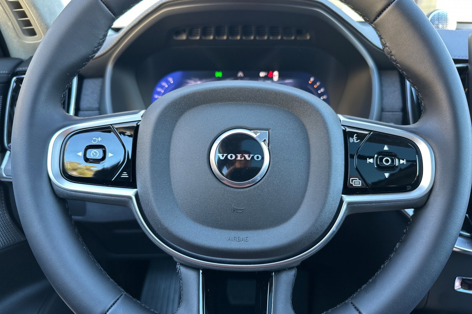 New 2026 Volvo XC90 B6 Ultra w/ Lounge Package AWD/4WD image 22