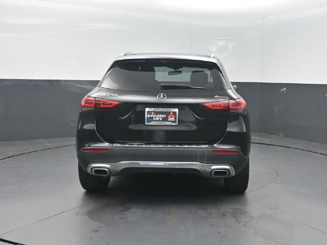 Used 2021 Mercedes-Benz GLA 250 4MATIC w/ Premium Package image 33