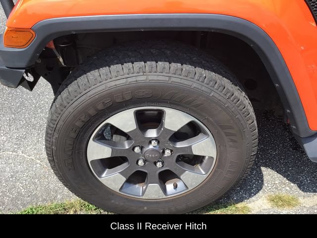 Used 2018 Jeep Wrangler Unlimited Sahara w/ Cold Weather Group AWD/4WD image 17