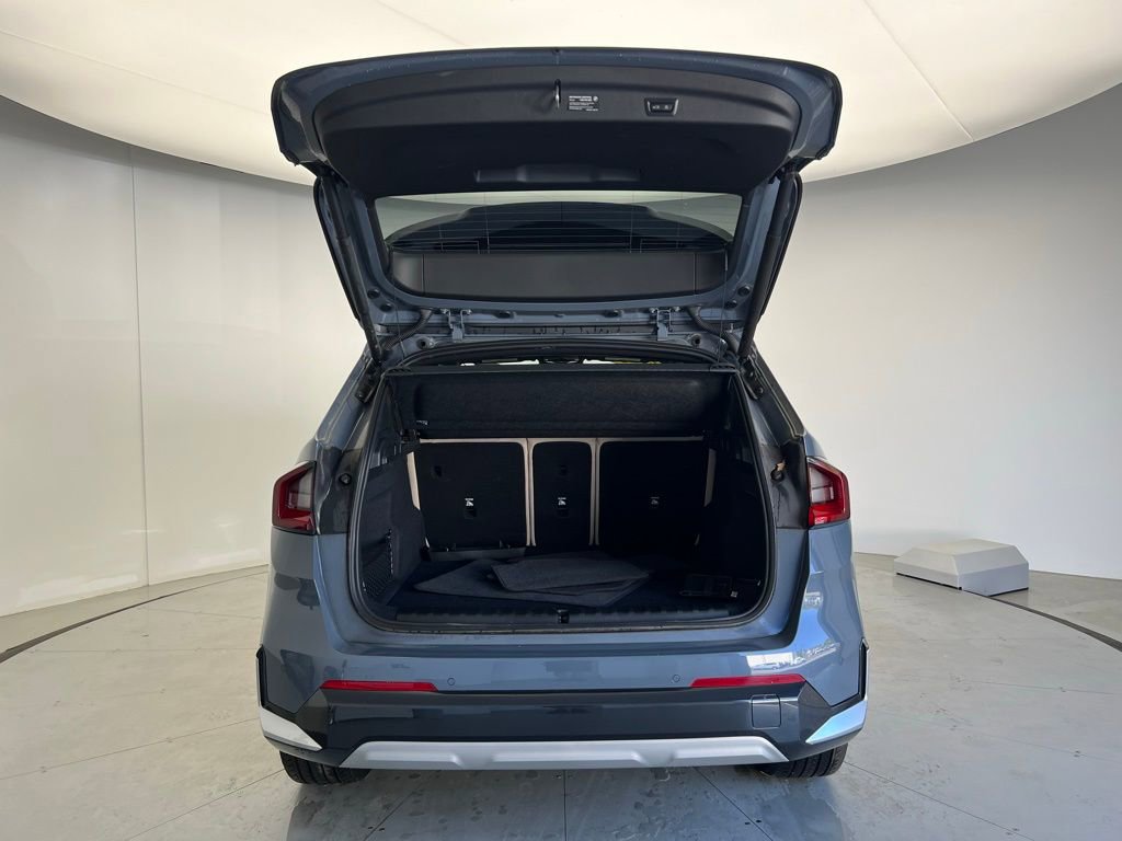 Certified 2025 BMW X1 xDrive28i image 5