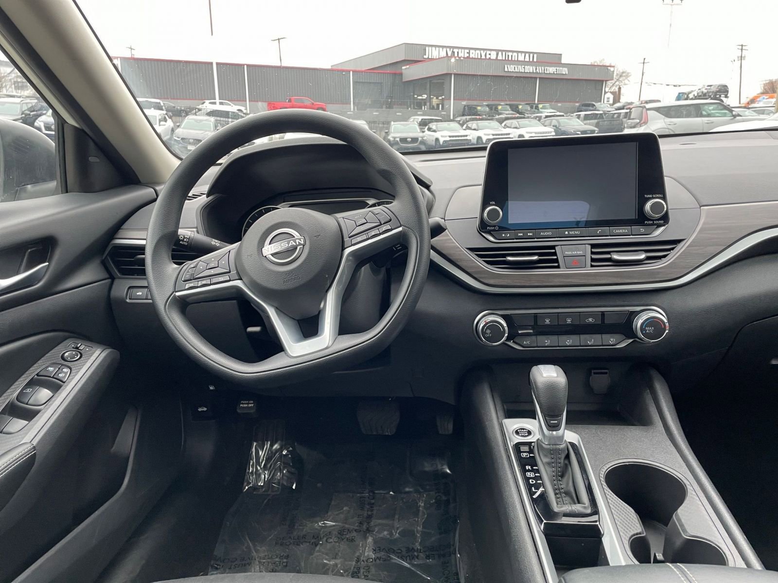 Used 2025 Nissan Altima 2.5 SV image 33