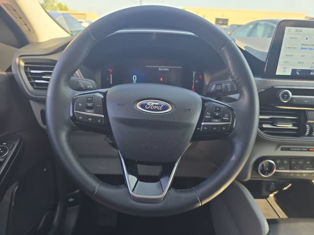 Used 2025 Ford Escape Active w/ Cold Weather Package AWD/4WD image 17