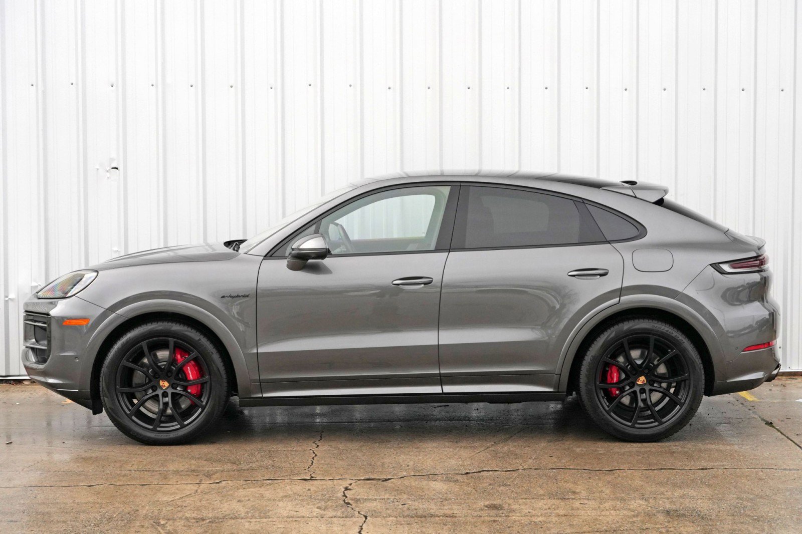Used 2025 Porsche Cayenne S image 52