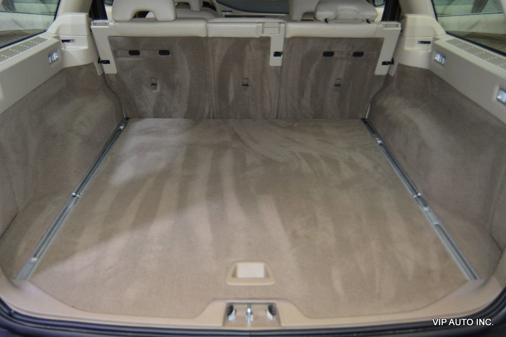 Used 2010 Volvo XC70 3.2 image 32