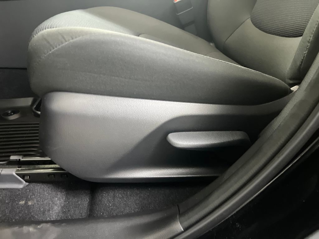 Used 2025 Toyota RAV4 LE image 53