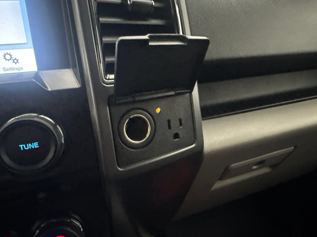 Used 2018 Ford F150 XLT w/ Equipment Group 302A Luxury AWD/4WD image 28