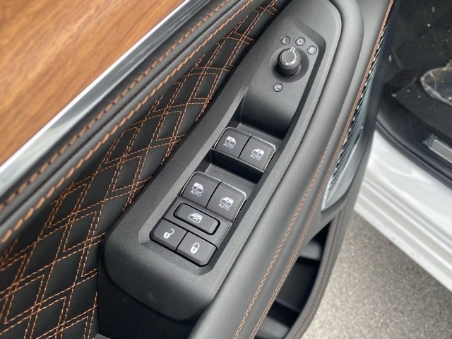 New 2025 Jeep Grand Cherokee L Summit image 13