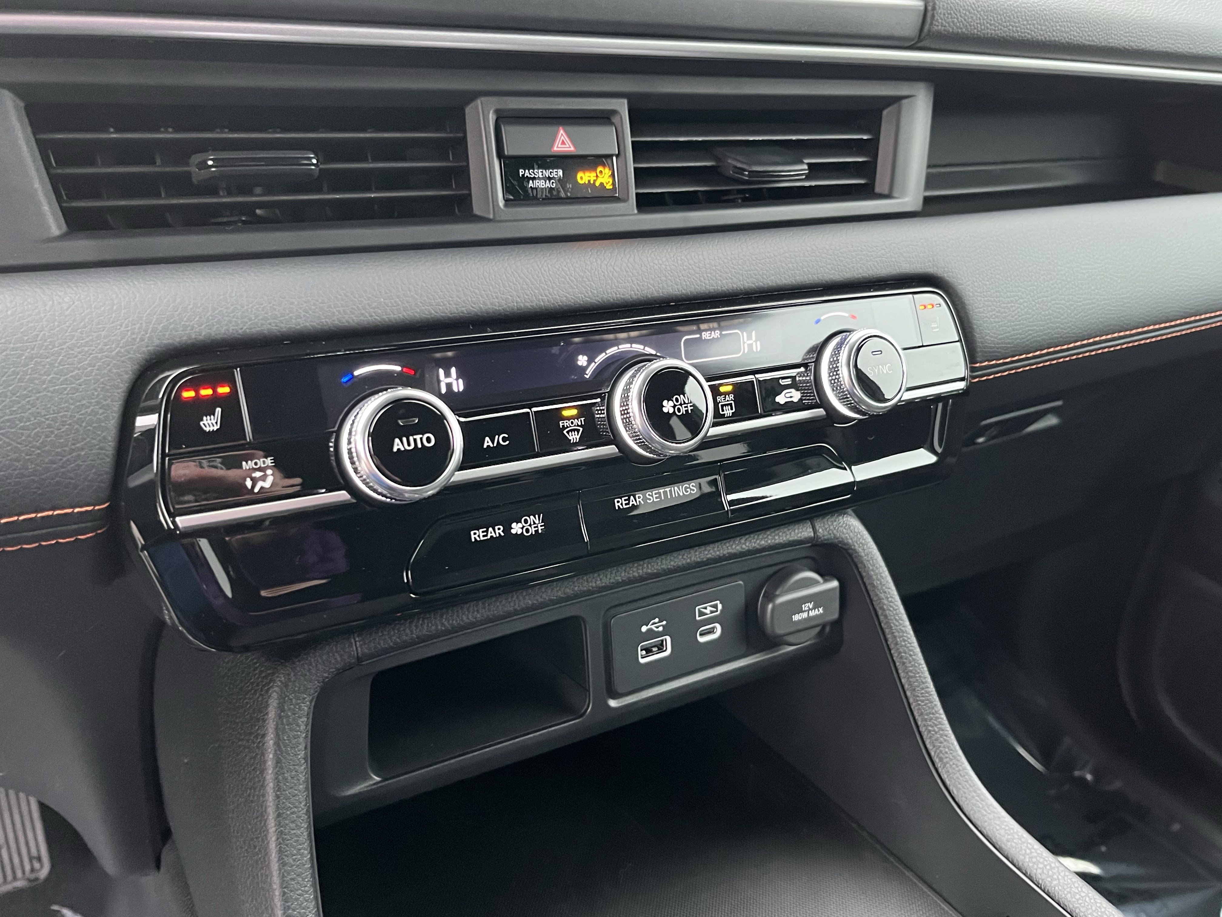 Used 2025 Honda Pilot Sport image 20