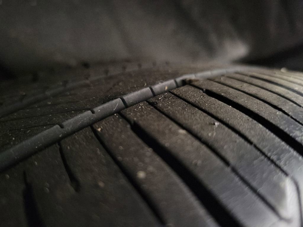 Used 2024 Toyota Prius LE image 11