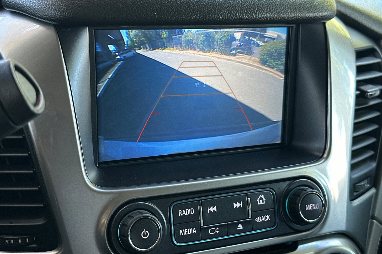 Used 2019 Chevrolet Tahoe LT RWD image 19