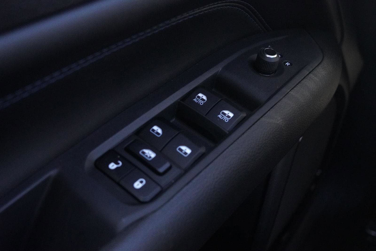 New 2026 Jeep Compass Limited image 19