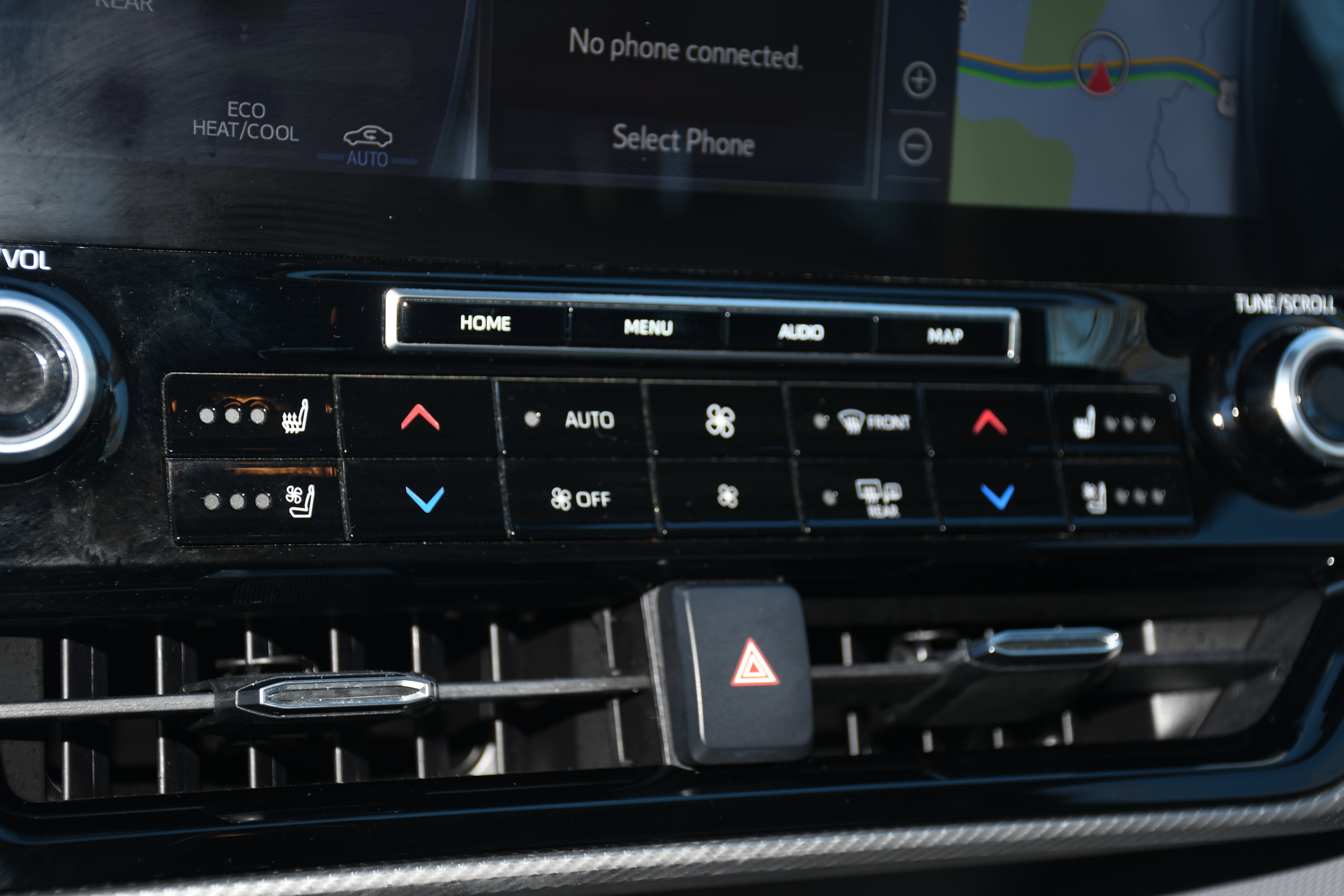 Used 2021 Toyota Highlander Platinum image 16